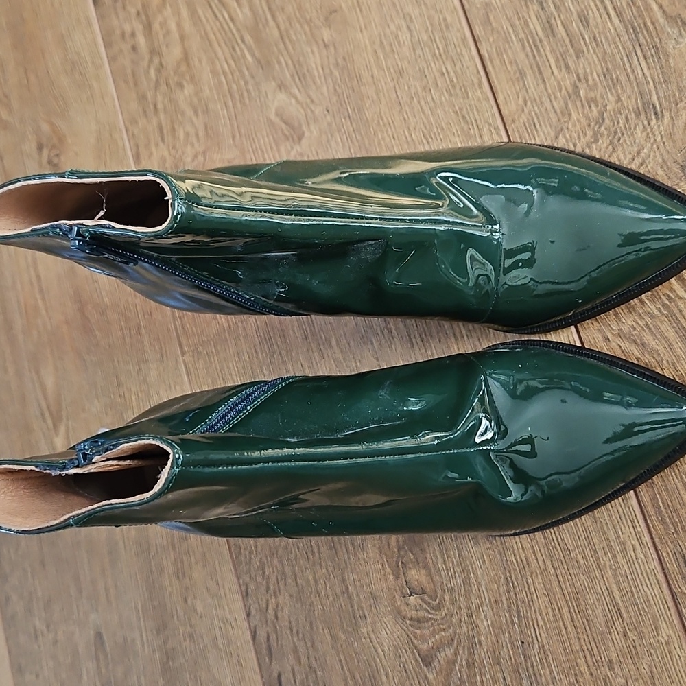 Green Patent Leather Ankle Boots Size 38 Block Heel Made In Spain - Picture 2 of 7